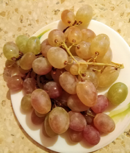 Варенье из винограда белого с начинкой грецкими орехами